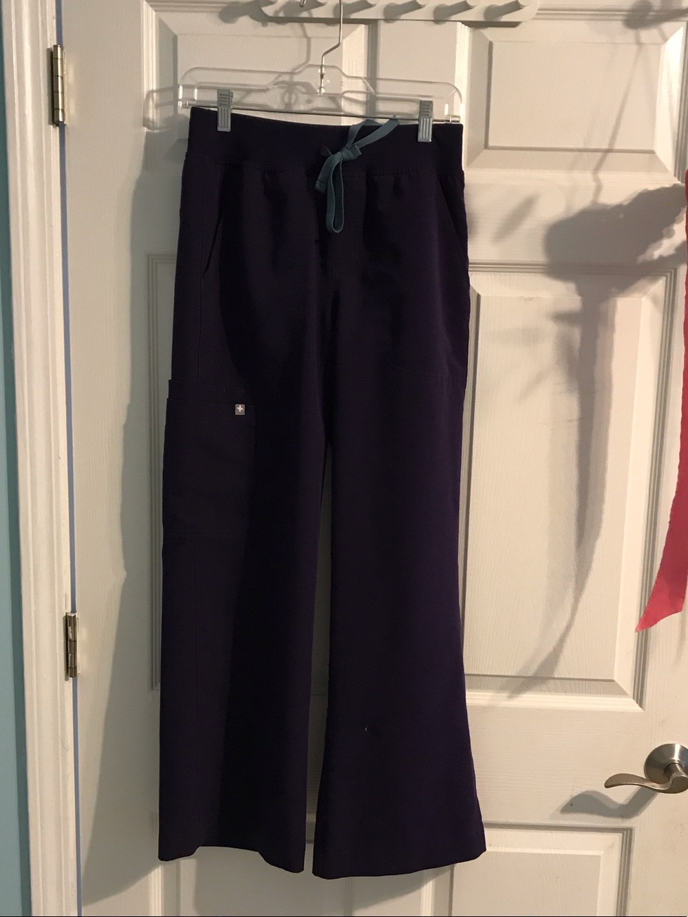 Women’s scrubs wide leg